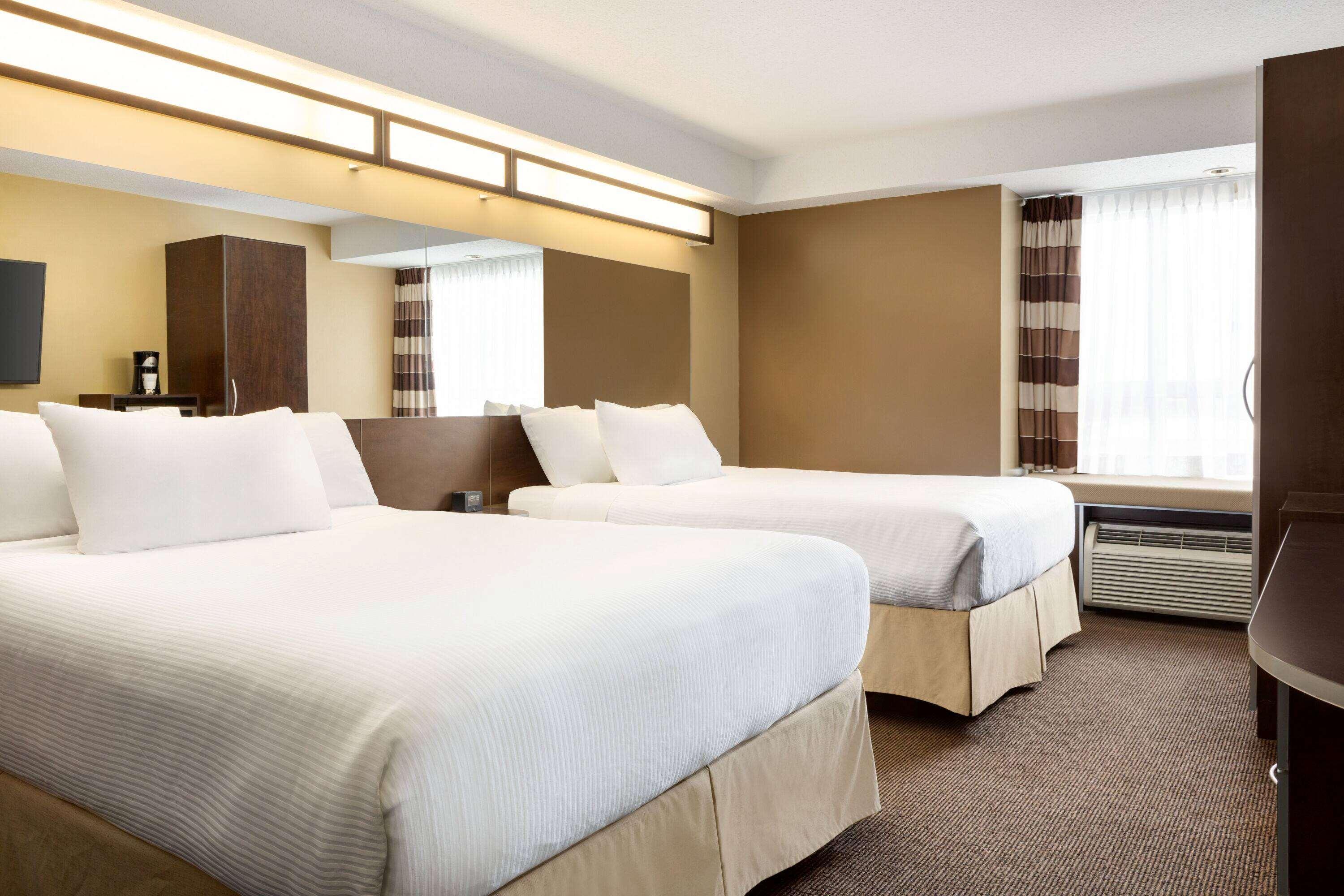 Microtel Inn & Suites By Wyndham Estevan Экстерьер фото